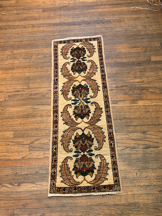 Hand-Knotted Sultanabad Vegetable-Dyed Wool Rug, 1' 8" x 4' 10" (K)