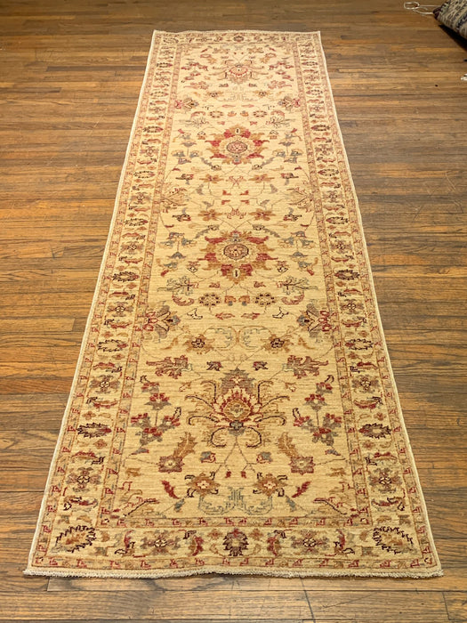 Hand-Knotted Sultanabad Vegetable-Dyed Wool Rug, 2' 8" x 9' 7" (K)