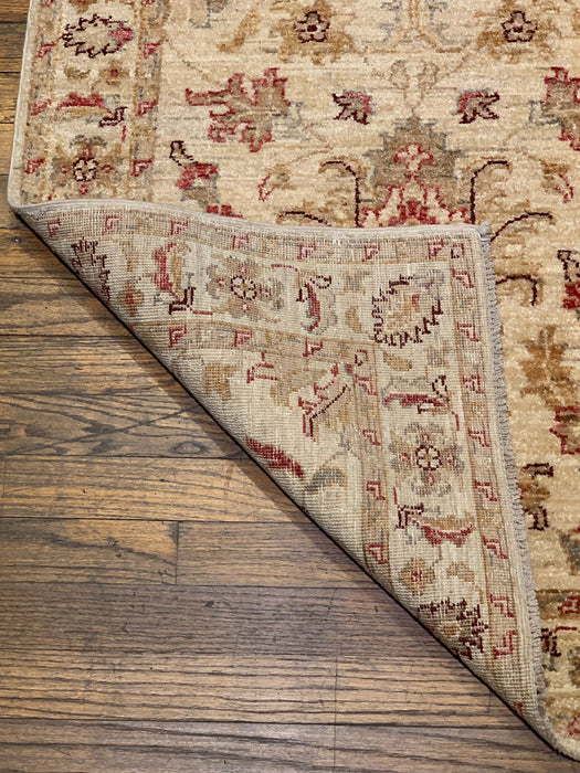 Hand-Knotted Sultanabad Vegetable-Dyed Wool Rug, 2' 8" x 9' 7" (K)