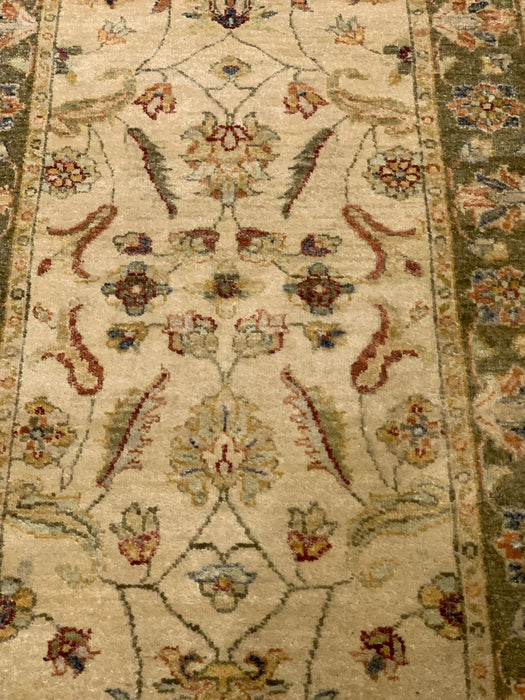 Sultanabad 100% wool Hand Made Rug - size 2' 7" x 10' 1" (P)