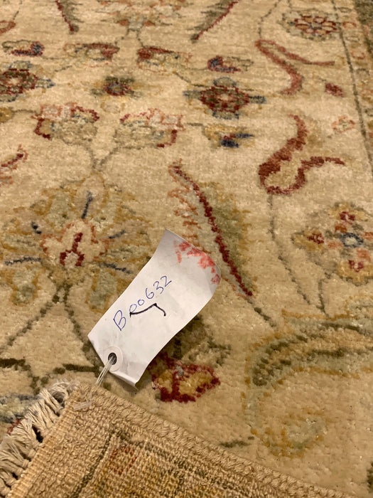 Sultanabad 100% wool Hand Made Rug - size 2' 7" x 10' 1" (P)