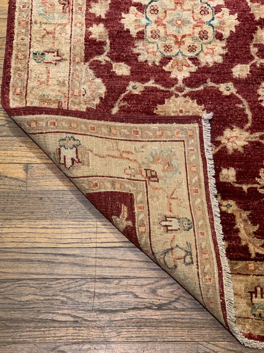 Hand-Knotted Sultanabad Vegetable-Dyed Wool Rug, 2' 5" x 8" (K)