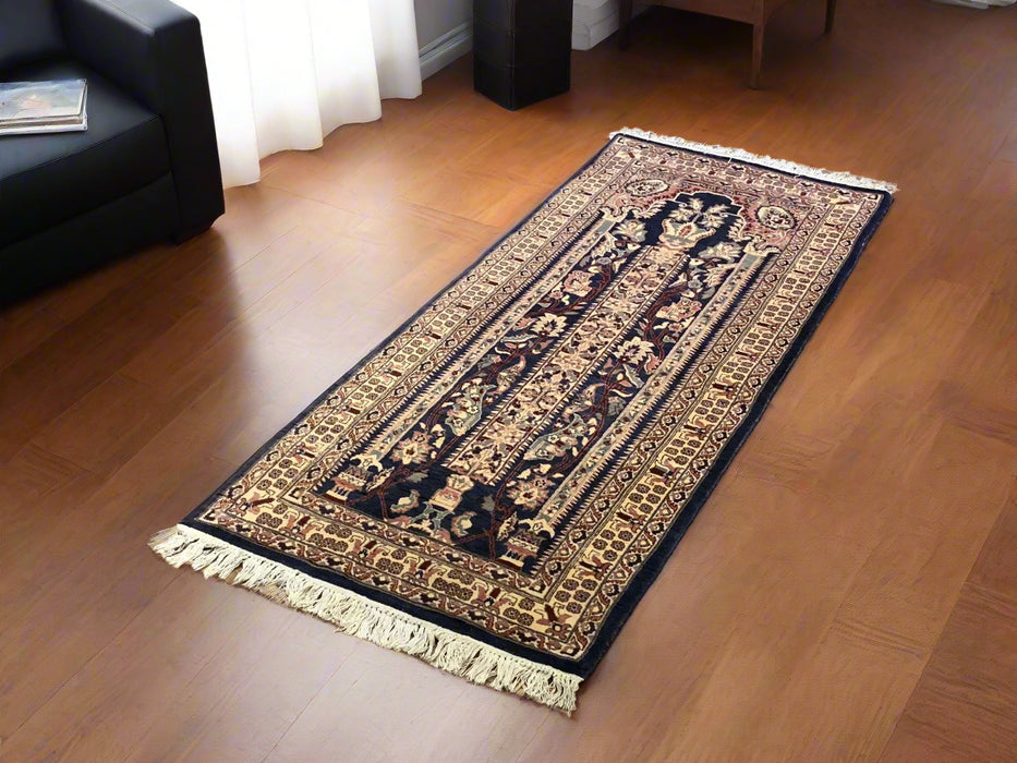 Hand-Knotted Pakistani Wool Rug, Tribal/Floral Design, 2' 5" x 5' 8" (N) Double