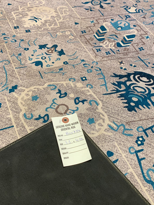 Persian-Inspired. Modern Defined. Turkish Made Rug, 3' 3" x 4' 10" (O)