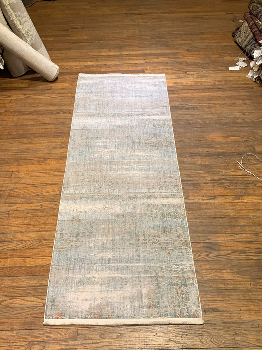 Persian-Inspired. Modern Defined. Turkish Made Rug, 2' 7" x 7' 3" (O)