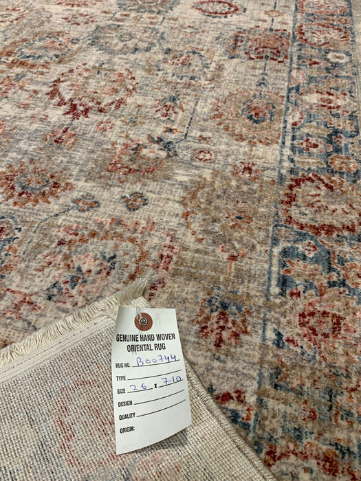 Persian-Inspired. Modern Defined. Turkish Made Rug, size 2' 6" x 7' 10"