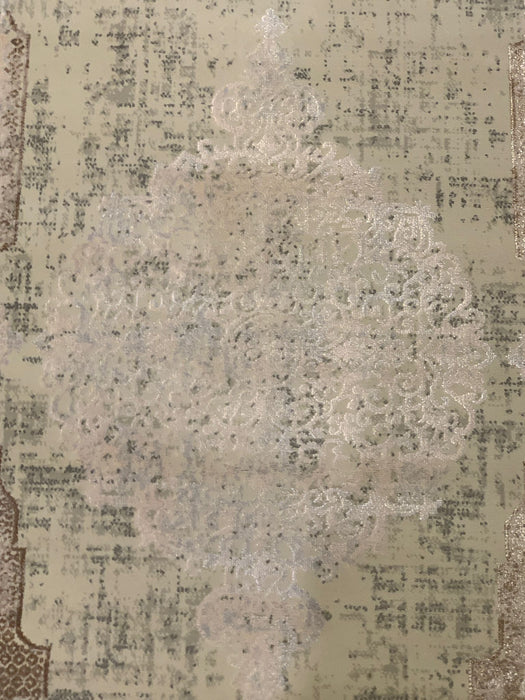 Persian-Inspired. Modern Defined. Turkish Made Rug, size 2' 6"x 9' 8" (O)