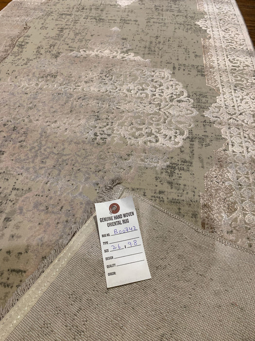 Persian-Inspired. Modern Defined. Turkish Made Rug, size 2' 6"x 9' 8" (O)