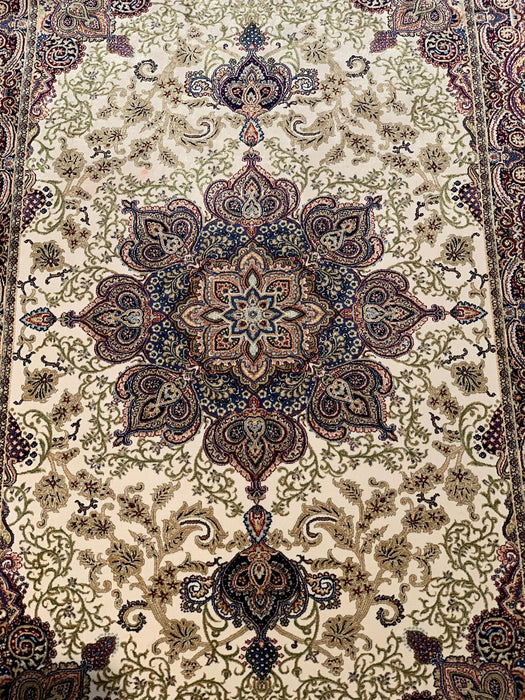 Exquisite 100% Silk Persian Design Rug – Elegant and Luxurious, size 2' 6" x  4"(H)