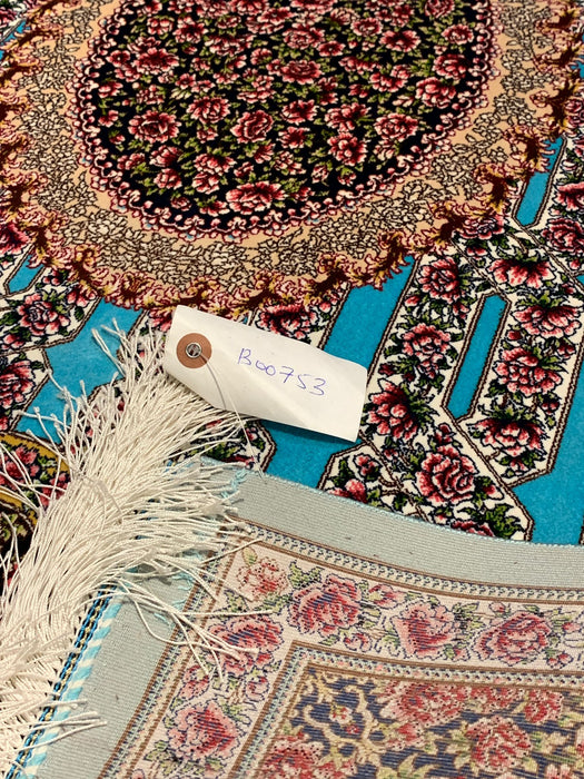 Exquisite 100% Silk Persian Tabriz Rug – Elegant and Luxurious, size 2' 6" x 4"