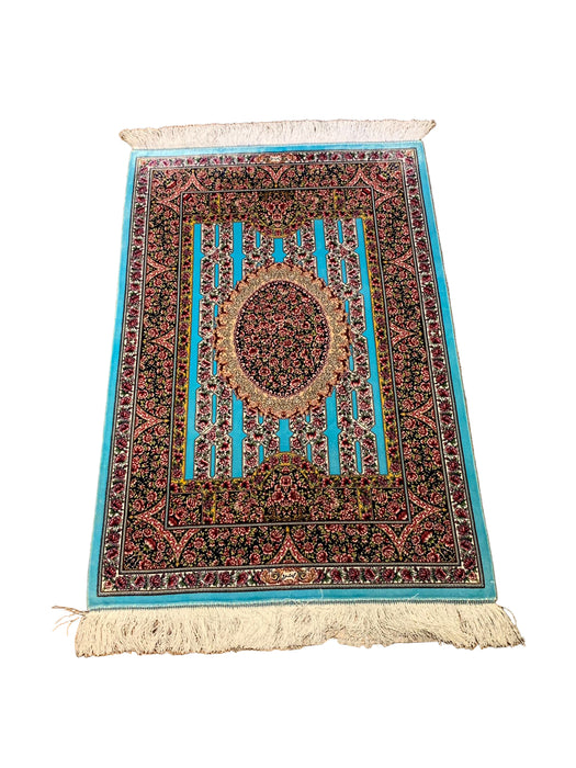 Exquisite 100% Silk Persian Tabriz Rug – Elegant and Luxurious, size 2' 6" x 4"