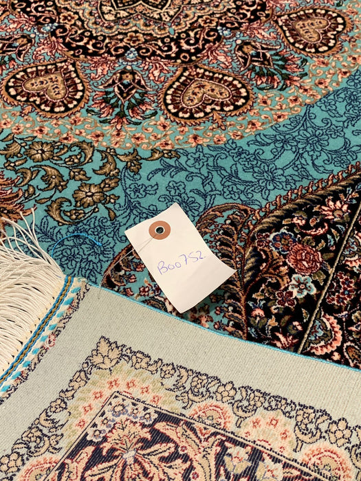 Exquisite 100% Silk Persian Tabriz Rug – Elegant and Luxurious, size 2' 6" x 4"