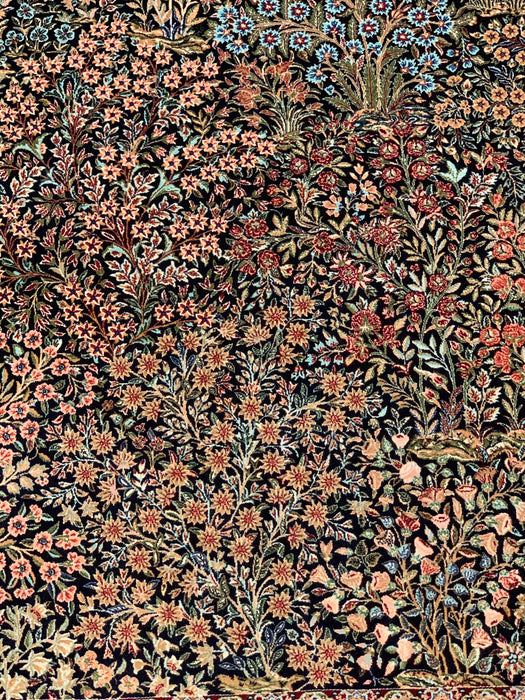 Exquisite 100% Silk Persian Isphahan Rug – Elegant and Luxurious, size 2' 6" x 4"