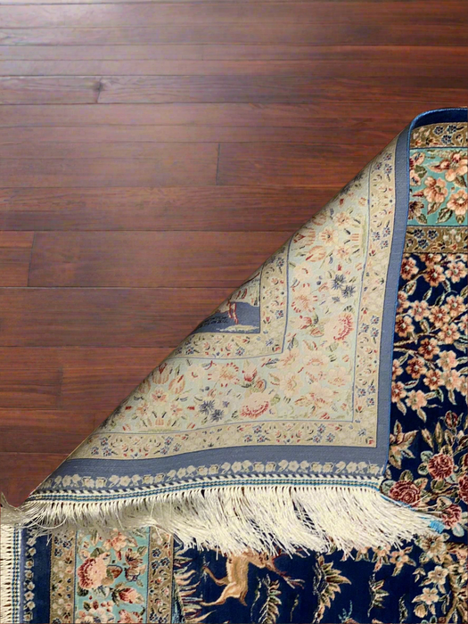 Exquisite 100% Silk Persian Qum Rug – Elegant and Luxurious, size 2' 6"x 4"