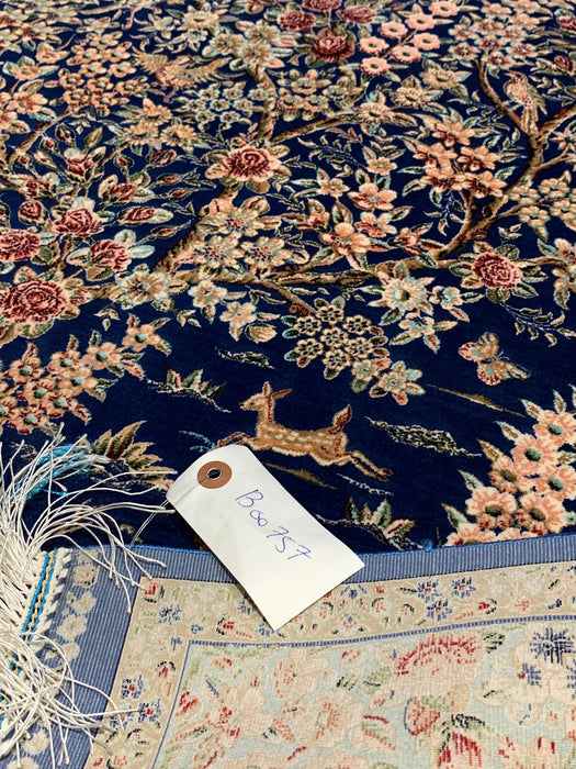 Exquisite 100% Silk Persian Qum Rug – Elegant and Luxurious, size 2' 6"x 4"