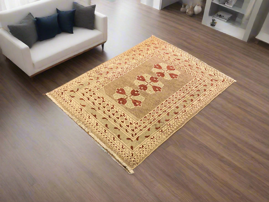 Hand-Knotted Sultanabad Vegetable-Dyed Wool Rug, 2' 6"x 3' 3" (K)