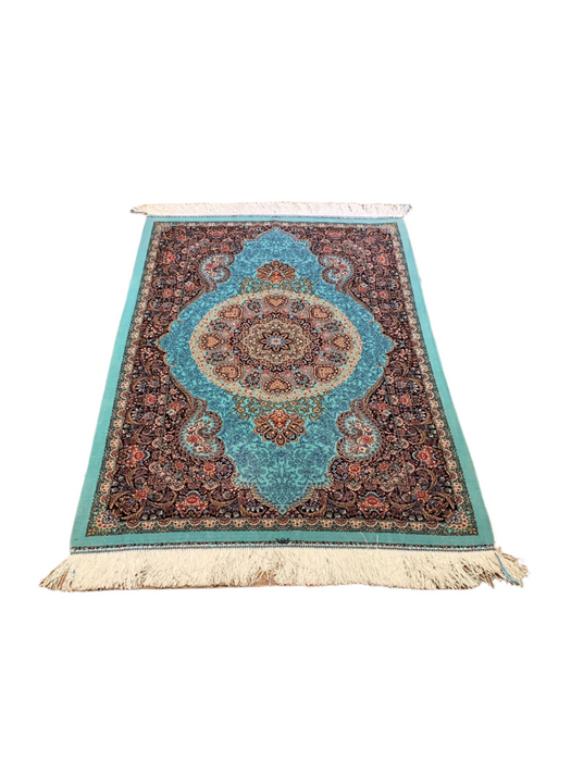 Exquisite 100% Silk Tabriz Rug – Elegant and Luxurious, size 2' 6"x 4"