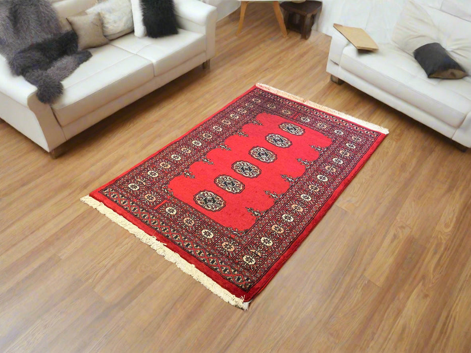 Hand-Knotted Pakistani Bokhara Rug – 100% Wool, 2' 7" x 3' 10" (M)