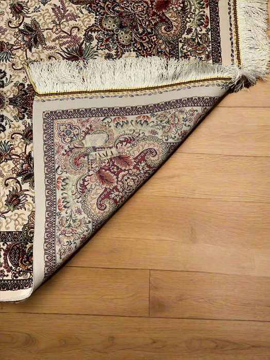 Exquisite 100% Silk Kashan Rug – Elegant and Luxurious, size 2' 6" x 4"