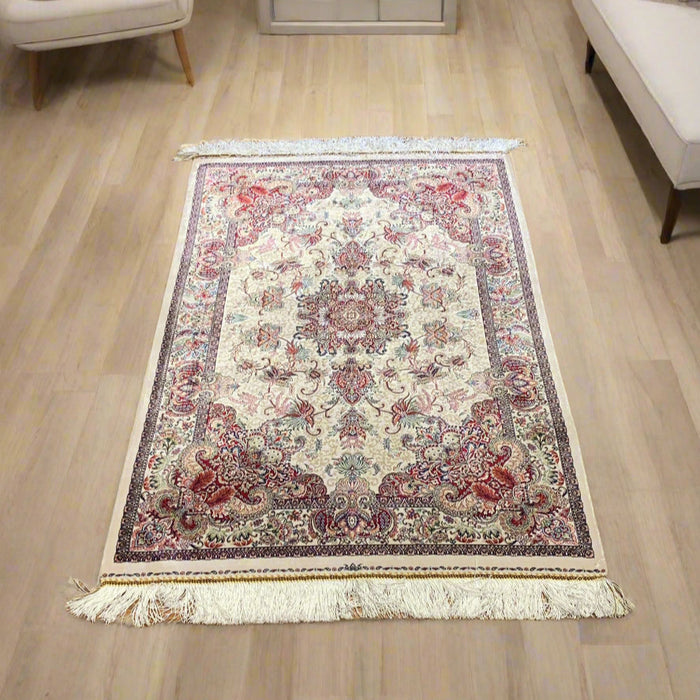 Exquisite 100% Silk Kashan Rug – Elegant and Luxurious, size 2' 6" x 4"