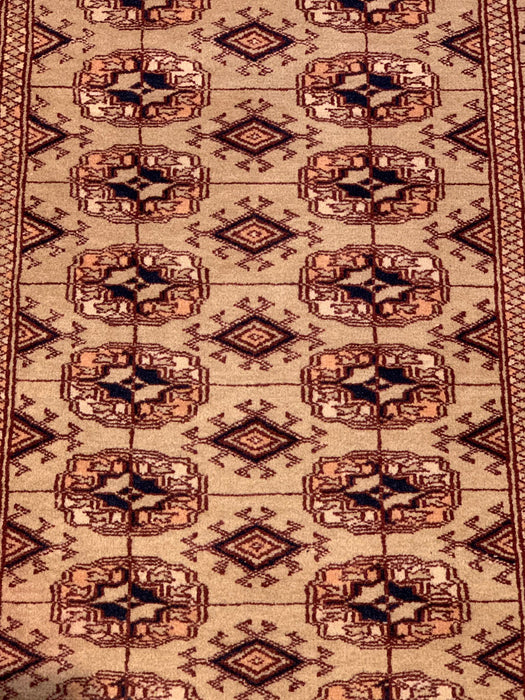 Hand-Knotted Pakistani Bokhara Rug – 100% Wool, 2' 7" x 4' 2"  (M)