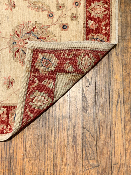 Hand-Knotted Sultanabad Vegetable-Dyed Wool Rug, 2' 8" x 3' 11" (K)