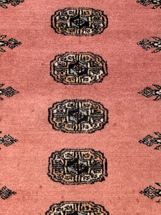 Hand-Knotted Pakistani Bokhara Rug – 100% Wool, 2' 4"x 4' 6" (M)