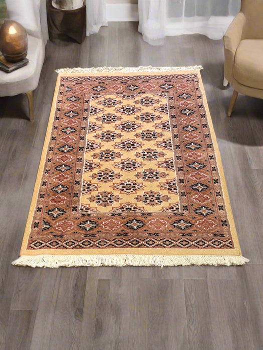 Hand-Knotted Pakistani Wool Rug, Tribal/Floral Design, size 2' 7" x 3' 10"