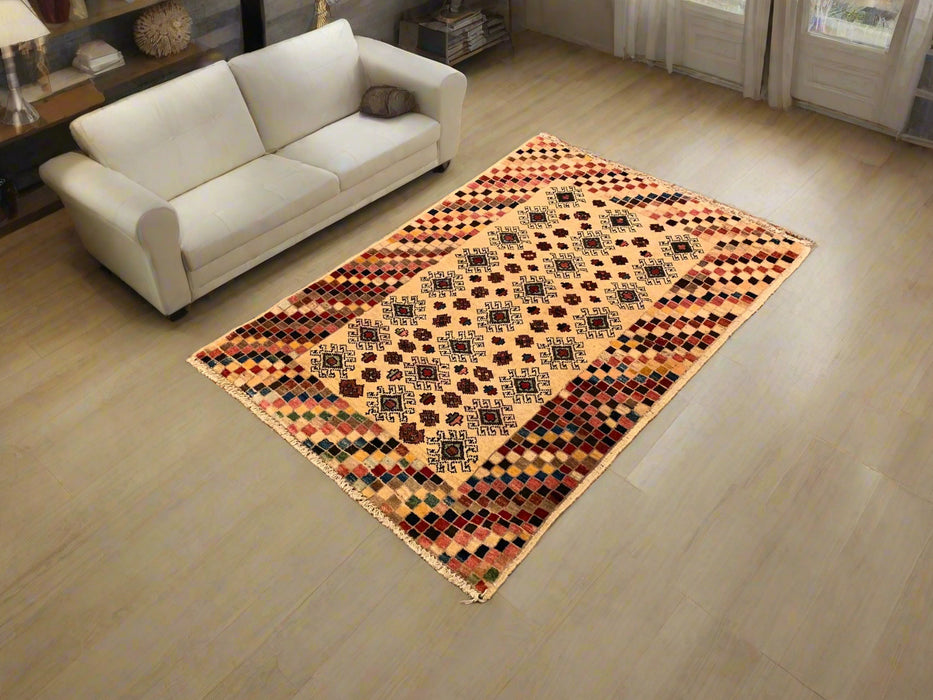 Hand-Knotted Sultanabad Vegetable-Dyed Wool Rug, 2' 7" x 4" (K)