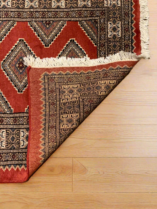 Hand-Knotted Pakistani Bokhara Rug – 100% Wool, 2' 7" x 4"  (M)