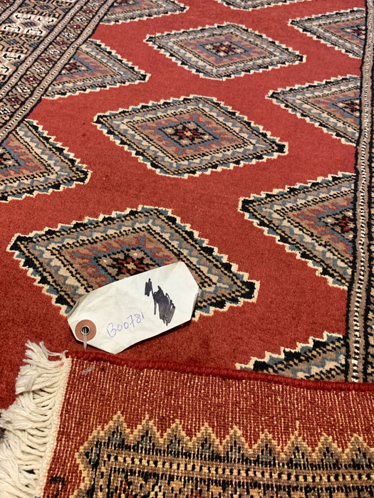 Hand-Knotted Pakistani Bokhara Rug – 100% Wool, 2' 7" x 4"  (M)