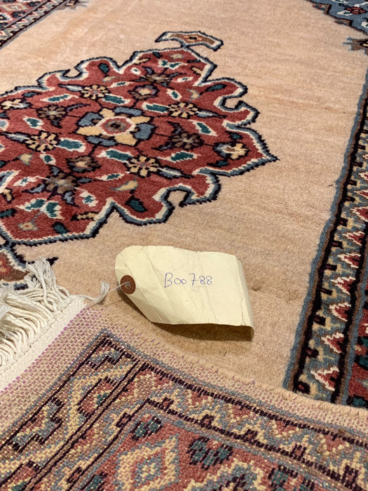 Hand-Knotted Pakistani Wool Rug, Tribal/Floral Design, size 2' 7" x 4"