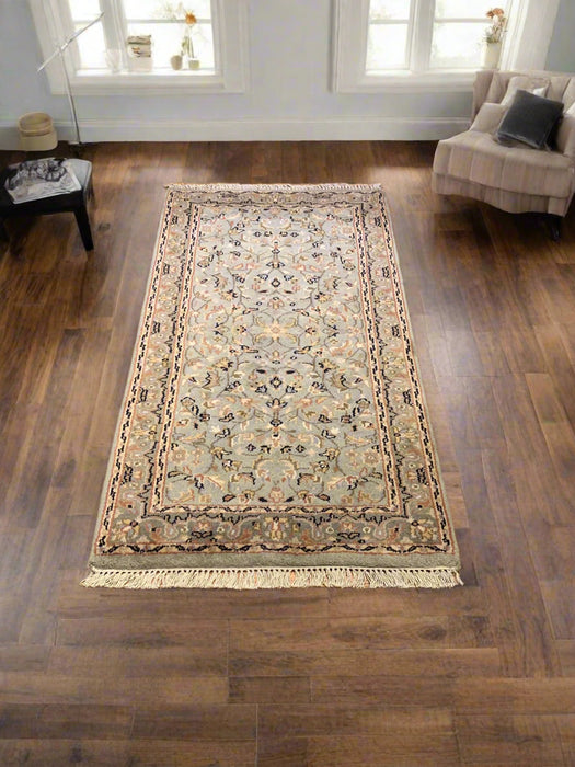 Sultanabad 100% wool Hand Made Rug - size 2' 4" x 4' 6" (P)