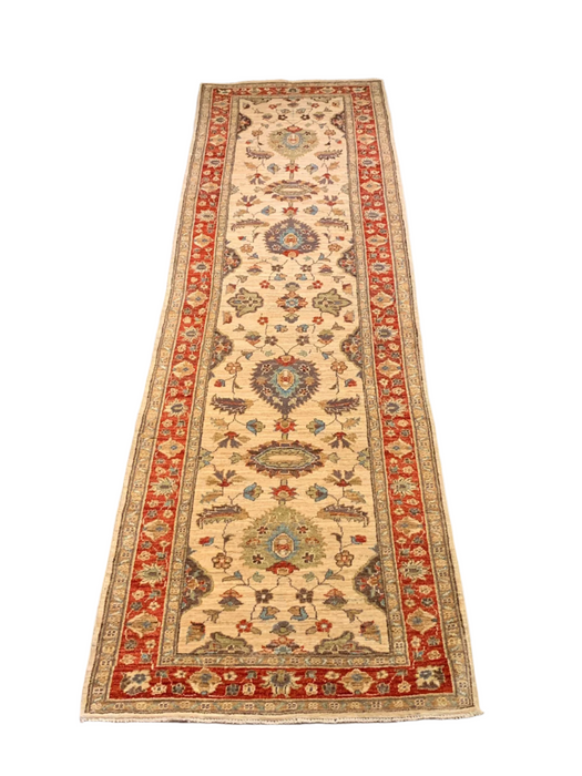 Hand-Knotted Sultanabad Vegetable-Dyed Wool Rug Size ; 2' 9" x 9' 7"