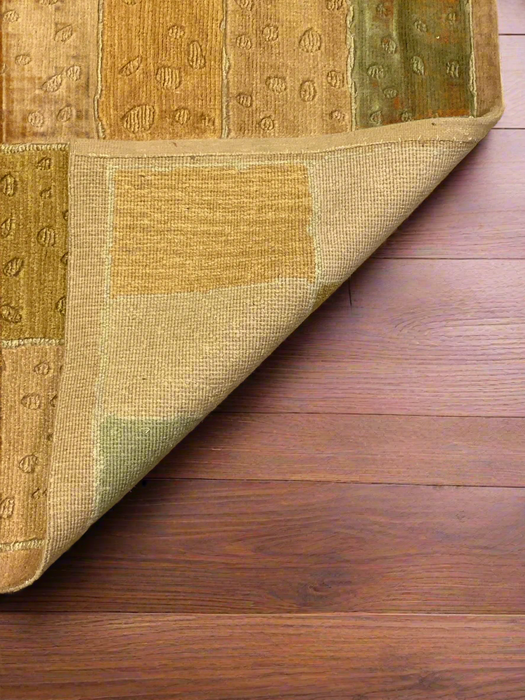 Persian-Inspired. Modern Defined. Turkish Made Rug, 2' 5" x 10' (O)