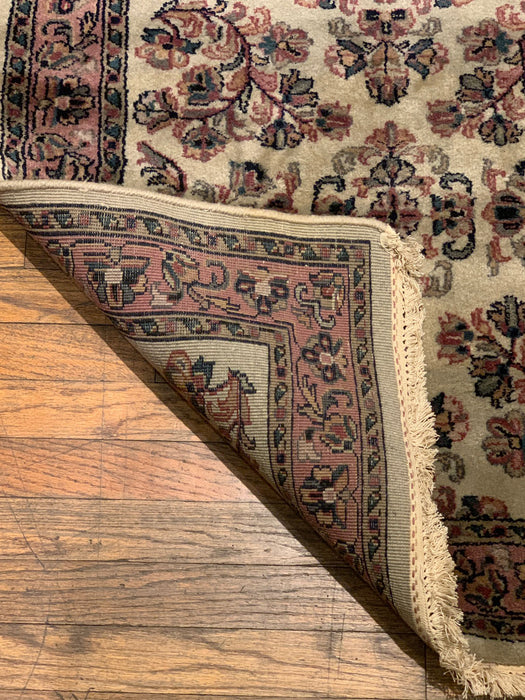 Sultanabad 100% wool Hand Made Rug, 2' 9" x 10' (P)