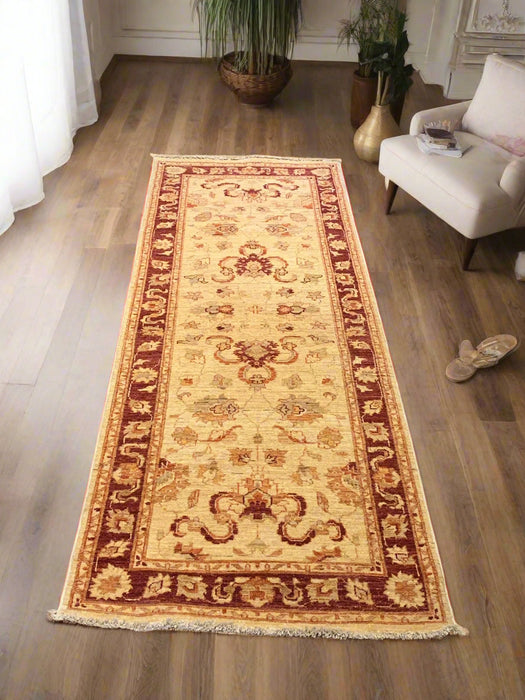 Hand-Knotted Sultanabad Vegetable-Dyed Wool Rug, 2' 8" x 7' 6" (K)