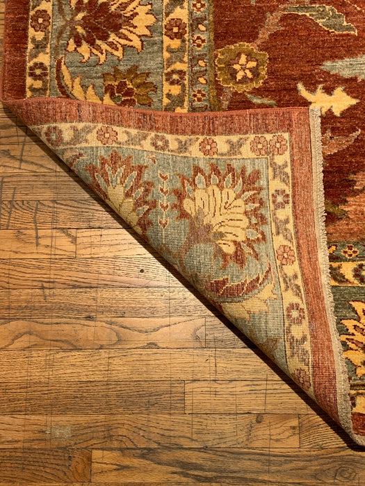 Hand-Knotted Sultanabad Vegetable-Dyed Wool Rug, 8' x 11' (K)