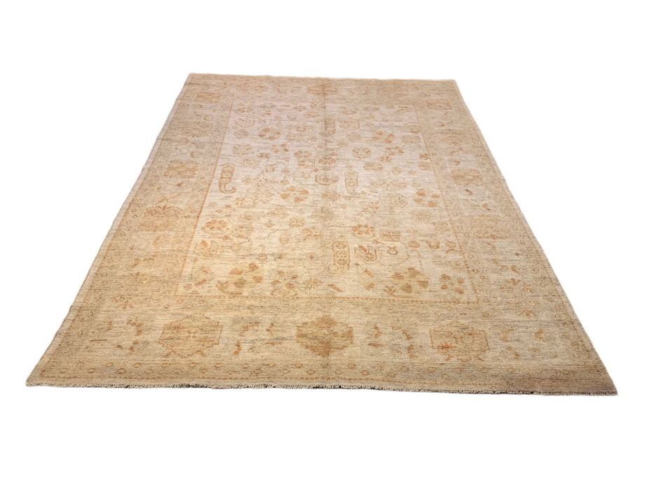 Hand-Knotted Sultanabad Vegetable-Dyed Wool Rug, 8' x 11' 8" (K)