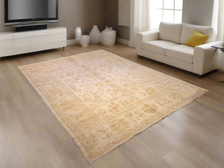 Hand-Knotted Sultanabad Vegetable-Dyed Wool Rug, 8' x 11' 8" (K)