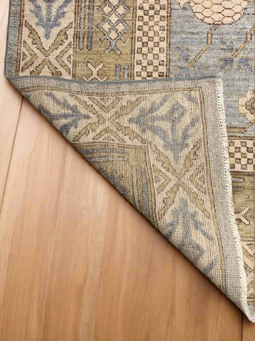 Khotan Pomegranate design Oriental Rug, size 8" x 10"  (D)