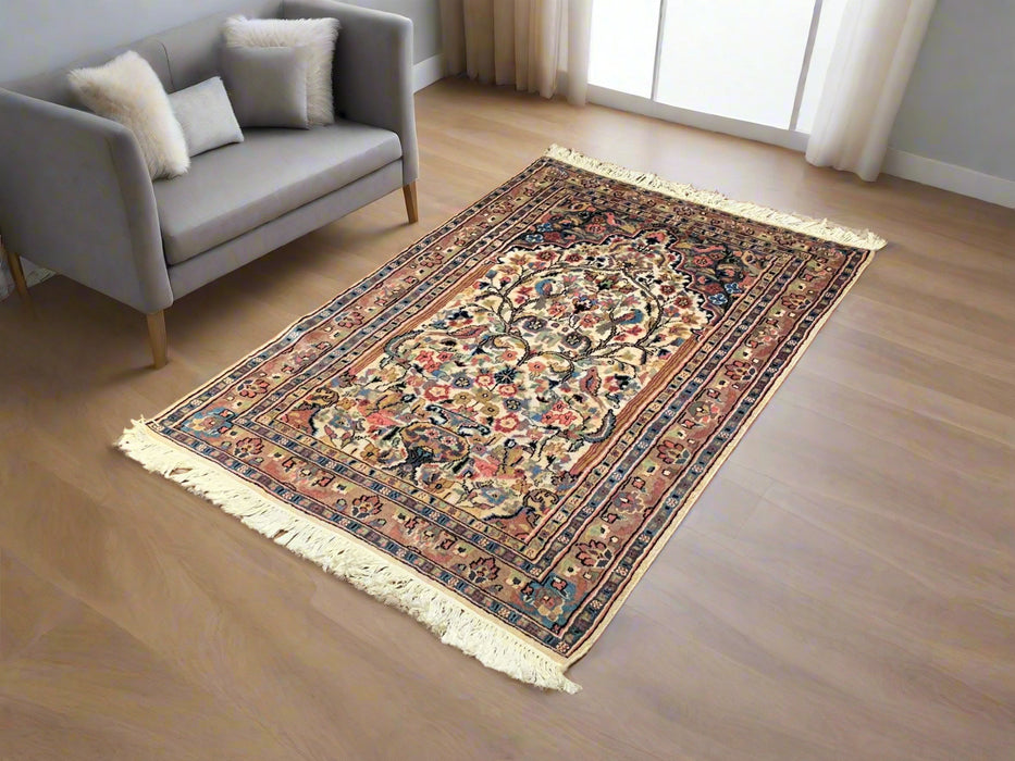 Hand-Knotted Pakistan Kashmiri Silk Wool Blend Rug, 3' 2" x 5' (E)