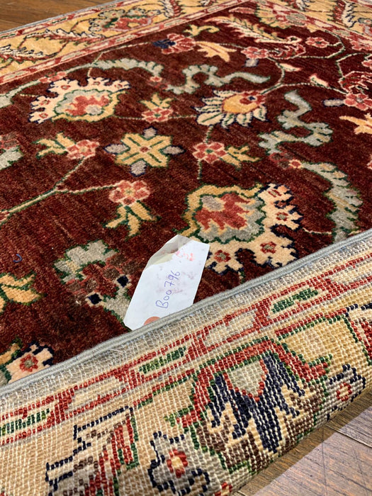 Hand-Knotted Sultanabad Vegetable-Dyed Wool Rug, 2' 8" x 4' 10" (K)