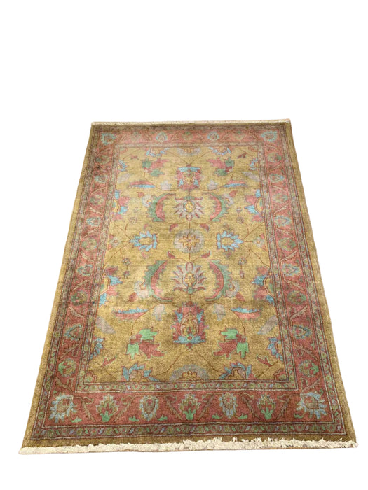 Hand-Knotted Sultanabad Vegetable-Dyed Wool Rug, 3' 4" x 5' (K)