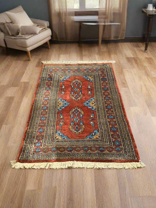 Hand-Knotted Pakistan Kashmiri Silk Wool Blend Rug, 3' x 4' 10" (E)