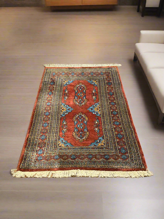 Hand-Knotted Pakistan Kashmiri Silk Wool Blend Rug, 3' x 4' 10" (E)