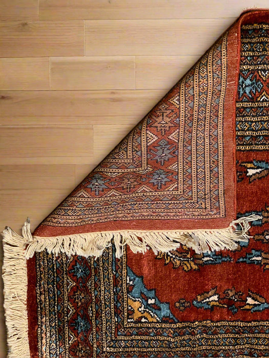 Hand-Knotted Pakistan Kashmiri Silk Wool Blend Rug, 3' x 4' 10" (E)