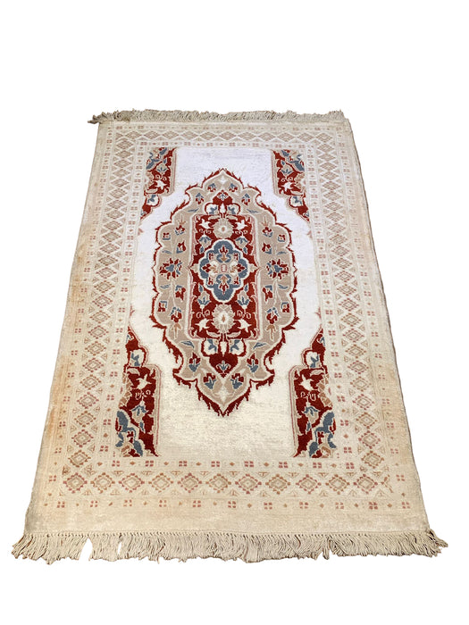 Hand-Knotted Pakistan Kashmiri Silk Wool Blend Rug, 3' 1" x 4' 10" (E)