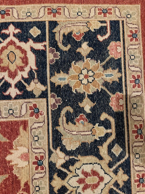 Sultanabad 100% wool Oriental Rug, size 8'7" x 12'1"