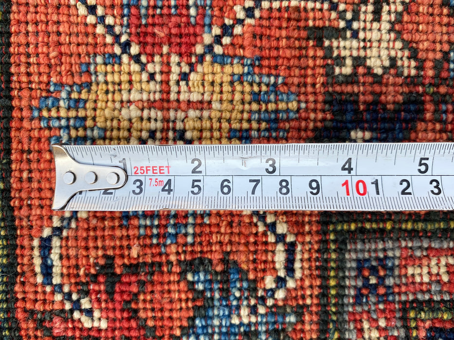 Hand-Knotted Sultanabad Vegetable-Dyed Wool Rug, 5' 1" x 6' 8"